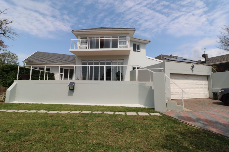 5 Bedroom Property for Sale in Nahoon Eastern Cape